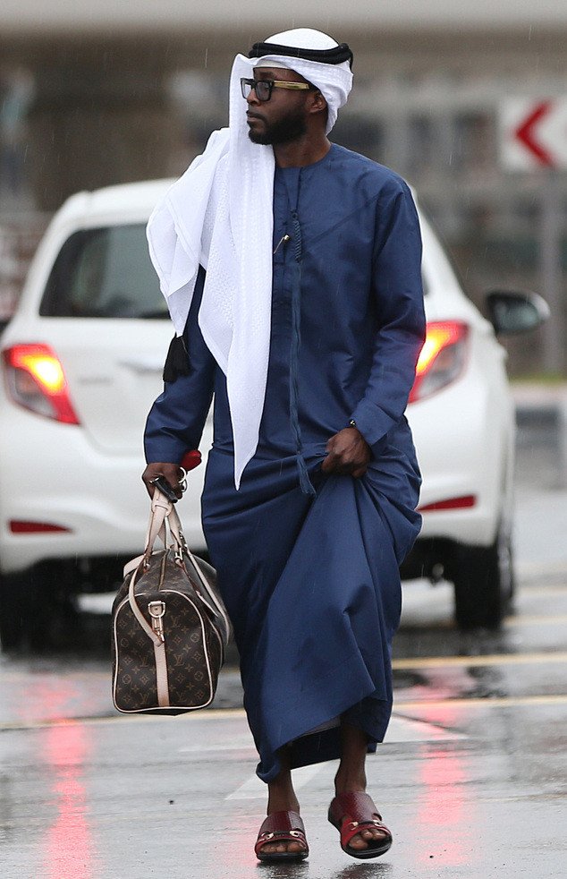 Καταρρακτώδεις βροχές και πλημμύρες στα Εμιράτα -Ακυρώθηκαν πτήσεις, έκλεισαν σχολεία [εικόνες]  | iefimerida.gr 1