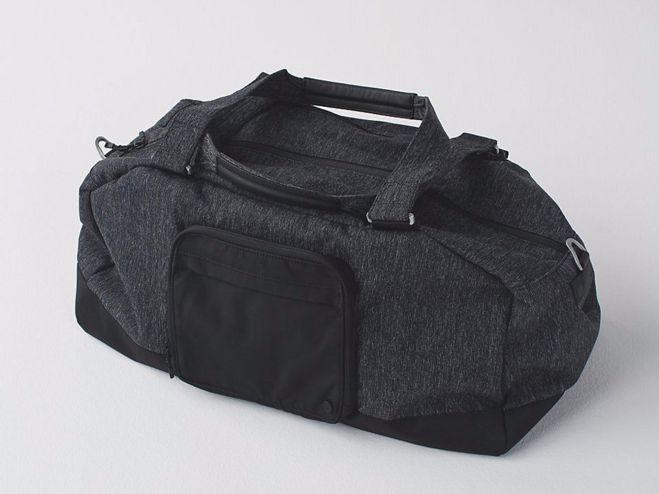 Τα 12 αξεσουάρ που πρέπει να βρίσκονται στο σάκο γυμναστικής κάθε άνδρα [λίστα] | iefimerida.gr 11