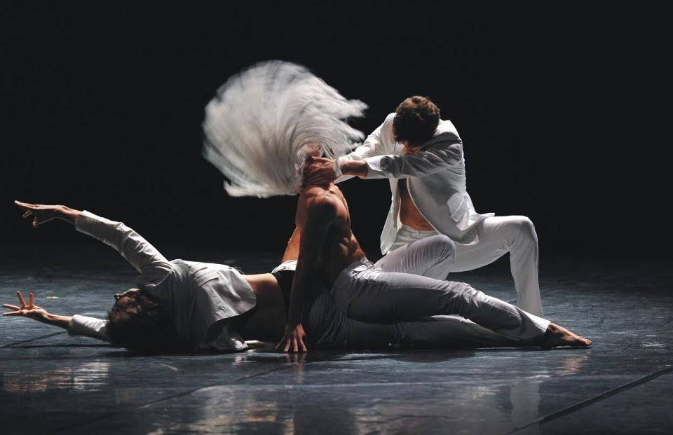 Ο Αντώνης Φωνιαδάκης νέος καλλιτεχνικός διευθυντής του μπαλέτου της ΕΛΣ, στη θέση του Ρενάτο Τζανέλλα [εικόνες] | iefimerida.gr 1