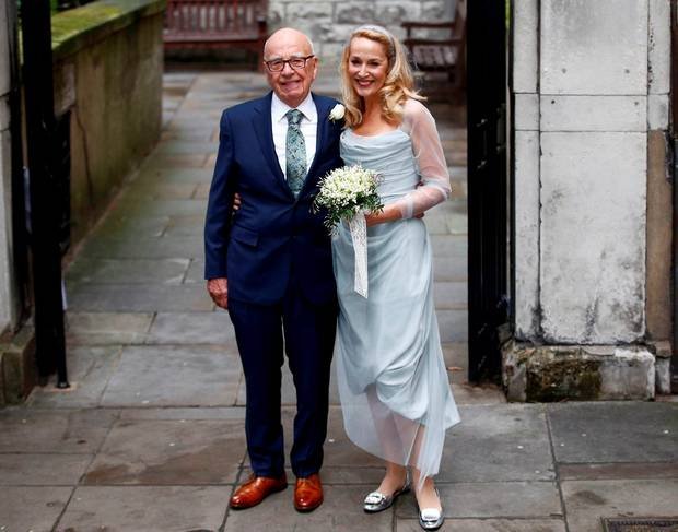 Τζέρι Χολ και Μέρντοχ έκαναν γάμο στην εκκλησία –Χλιδή και έρωτας στα 89 [εικόνες] | iefimerida.gr 13