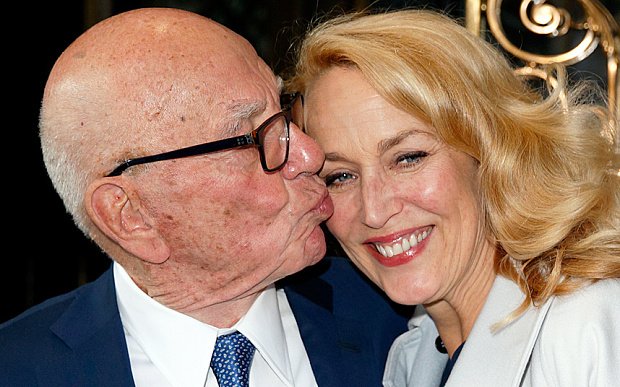 Τζέρι Χολ και Μέρντοχ έκαναν γάμο στην εκκλησία –Χλιδή και έρωτας στα 89 [εικόνες] | iefimerida.gr 21