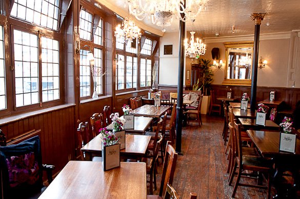 Νότινγκ Χιλ, γνωρίστε την ωραιότερη συνοικία του Λονδίνου [εικόνες] | iefimerida.gr 21