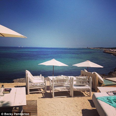 Η άγνωστη πλευρά της Ιμπιζα -Ρομαντικό ηλιοβασίλεμα, οικογένειες και παιχνίδια [εικόνες] | iefimerida.gr 5