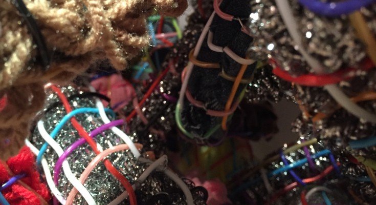 Εκρηξη χρώματος - Τα περίτεχνα πλεκτά της Ηλιοδώρας Μαργέλλου στην γκαλερί Αντωνοπούλου [εικόνες] | iefimerida.gr 3