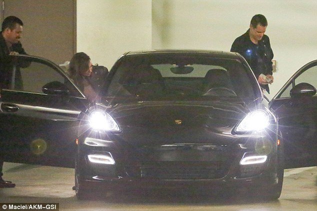 Ο Τζιμ Κάρεϊ με νέα συνοδό -7 μήνες μετά την αυτοκτονία της πρώην συντρόφου του [εικόνες] | iefimerida.gr 3