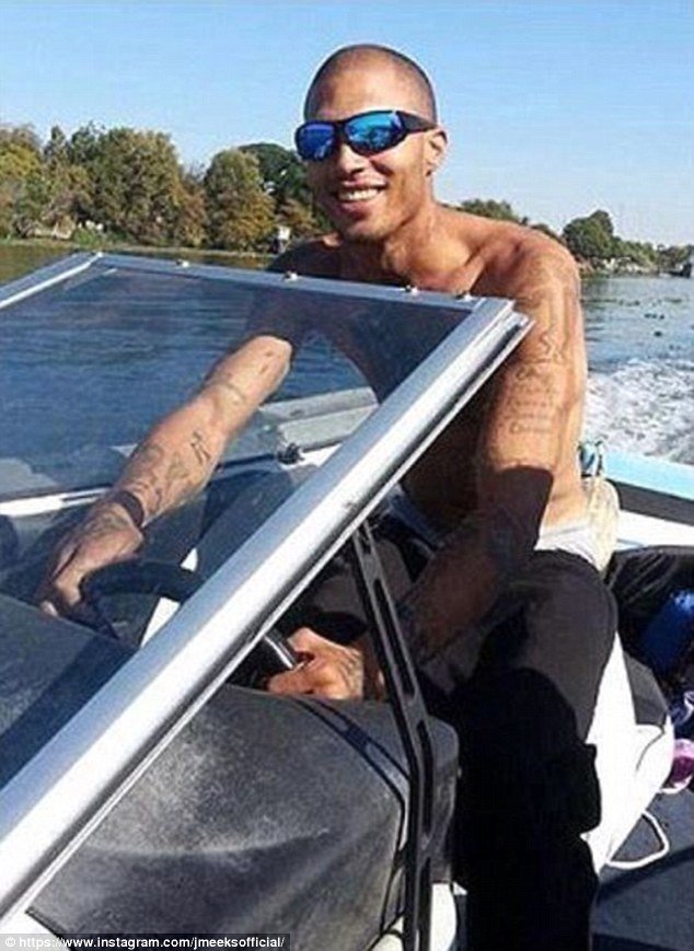 O σέξι γαλανομάτης κατάδικος που είχε γίνει viral αποφυλακίζεται! Θα γίνει μοντέλο [εικόνες] | iefimerida.gr 2