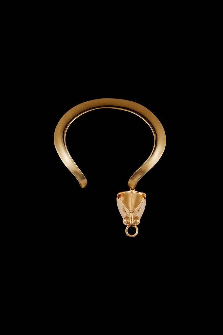 Σοφία Κοκοσαλάκη, η σχεδιάστρια που έκανε μόδα το αρχαιοελληνικό στιλ -Τώρα φτιάχνει και κοσμήματα [εικόνες] | iefimerida.gr 19