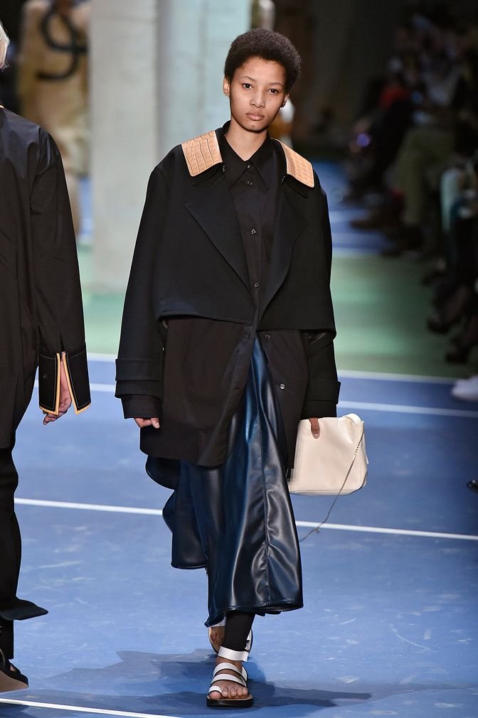 Πώς φορούν τα κολάν με φορέματα και φούστες οι Γαλλίδες και είναι τόσο σικ [εικόνες] | iefimerida.gr 8