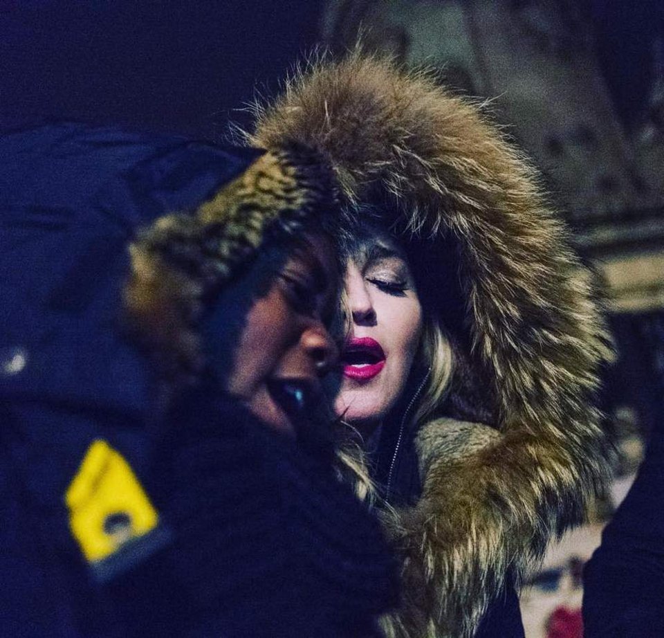 Η Μαντόνα έχει πρόβλημα και με τον υιοθετημένο γιο της [εικόνες] | iefimerida.gr 4