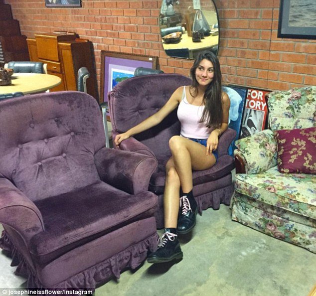 17χρονη Ελληνίδα η κοπέλα που «έγδυσε» επί σκηνής η Μαντόνα [εικόνες] | iefimerida.gr 9