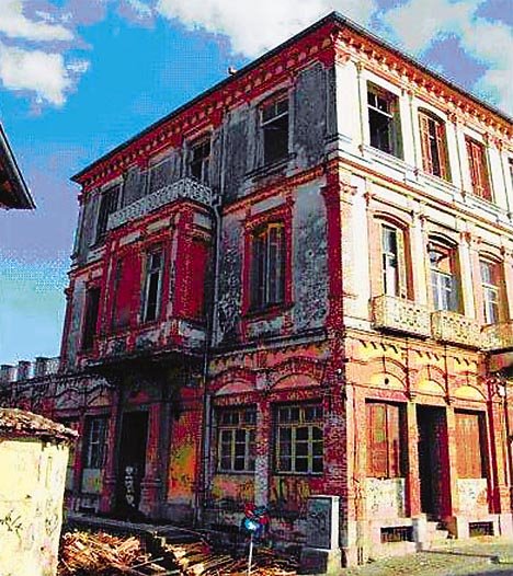 Αναστηλώθηκε το πανέμορφο σπίτι του Μάνου Χατζιδάκι στην Ξάνθη [εικόνες] | iefimerida.gr 7