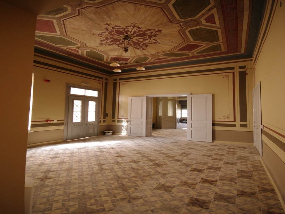 Αναστηλώθηκε το πανέμορφο σπίτι του Μάνου Χατζιδάκι στην Ξάνθη [εικόνες] | iefimerida.gr 9