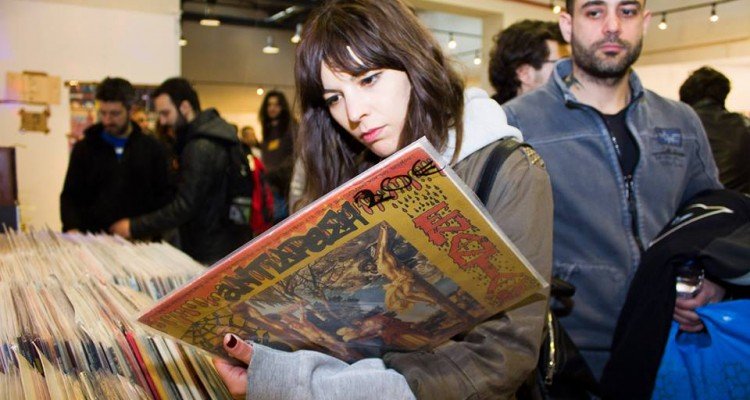  Vinyl is Back: Η 7η διοργάνωση θα γίνει στο Μουσείο Αυτοκινήτου – Αφιερώματα: 90s και Μπόουι [εικόνες] | iefimerida.gr 4