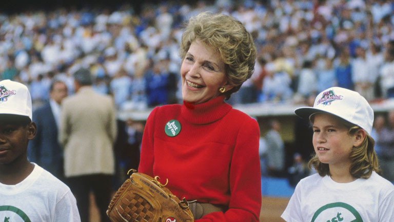 Πέθανε η πρώην πρώτη κυρία των ΗΠΑ Νάνσι Ρίγκαν [εικόνες]  | iefimerida.gr 3