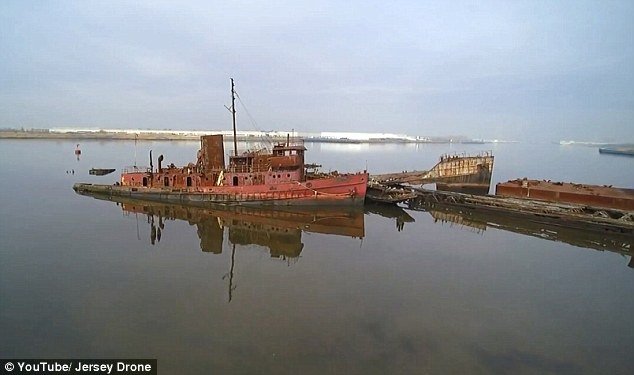 Ενα νεκροταφείο πλοίων έξω από τη Νέα Υόρκη -Σκουριασμένα σκαριά στο τελευταίο τους ρεμέτζο [εικόνες & βίντεο] | iefimerida.gr 2