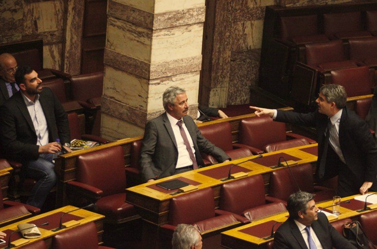 Και επεισόδιο Κωνσταντινέα-Κωνσταντινόπουλου: Εγώ σε σπούδασα στη Ρουμανία – Θα σου κάνω αγωγή | iefimerida.gr 0
