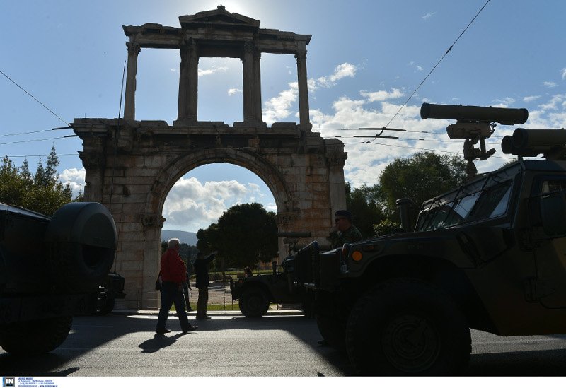 Παρέλαση 25ης Μαρτίου: Με τανκς, drones και παράπονα στον Παυλόπουλο [εικόνες] | iefimerida.gr 18
