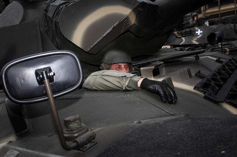 Παρέλαση 25ης Μαρτίου: Με τανκς, drones και παράπονα στον Παυλόπουλο [εικόνες] | iefimerida.gr 19