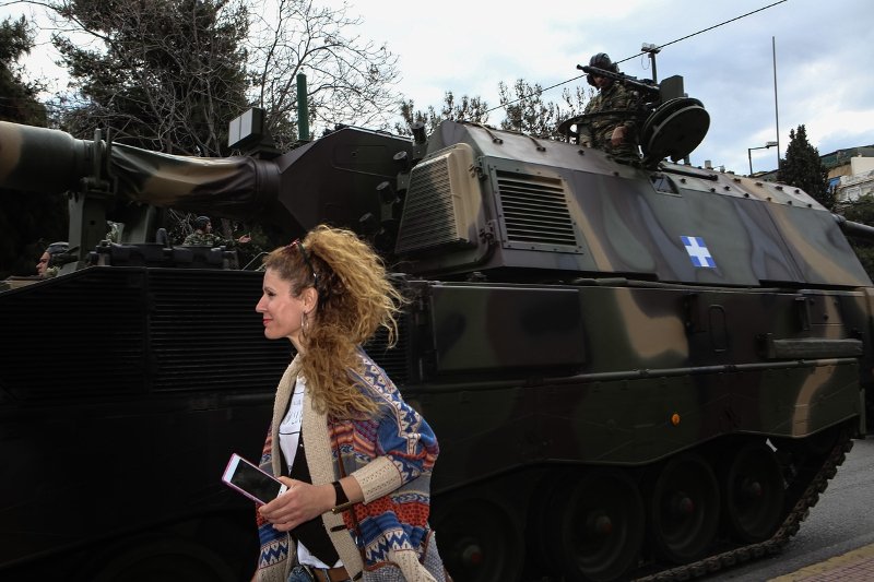 Παρέλαση 25ης Μαρτίου: Με τανκς, drones και παράπονα στον Παυλόπουλο [εικόνες] | iefimerida.gr 20