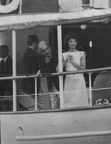 Μέσα στο γιοτ του Αριστοτέλη Ωνάση: Διάσημοι, ισχυροί και πρωτοφανείς έρωτες [εικόνες] | iefimerida.gr 16