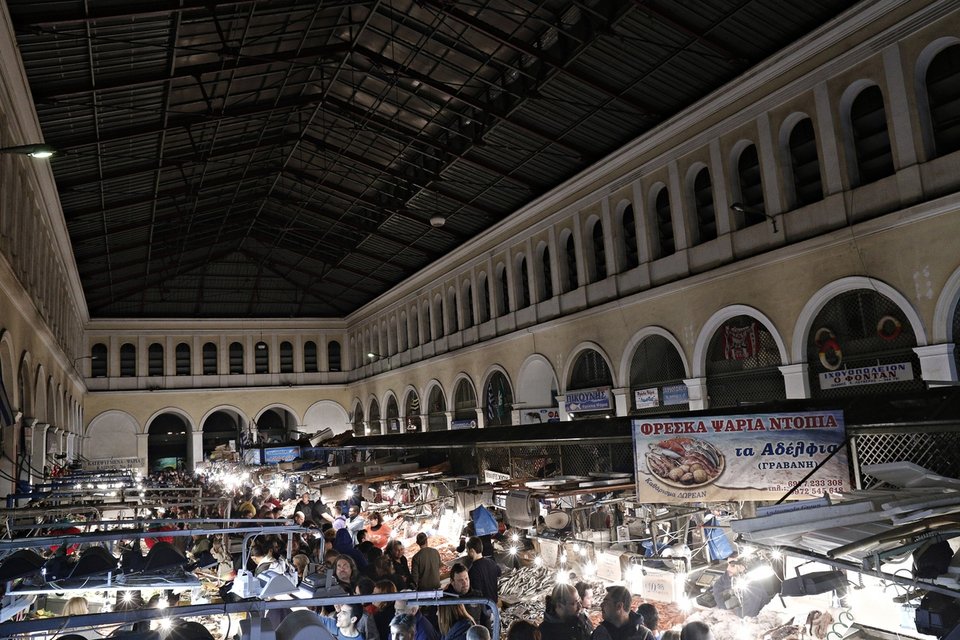 Ολονυχτία στην ψαραγορά: Θαλασσινές γεύσεις στην Αθήνα για την Καθαρά Δευτέρα [εικόνες] | iefimerida.gr 6