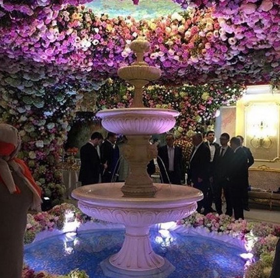 Ο γάμος της απόλυτης χλιδής -Νυφικό 25 εκατ. και καλεσμένοι σταρ επί πληρωμή [εικόνες] | iefimerida.gr 9