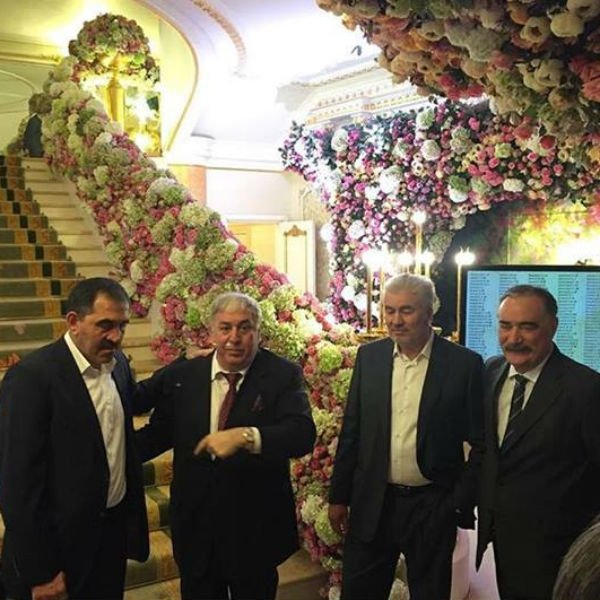 Ο γάμος της απόλυτης χλιδής -Νυφικό 25 εκατ. και καλεσμένοι σταρ επί πληρωμή [εικόνες] | iefimerida.gr 7