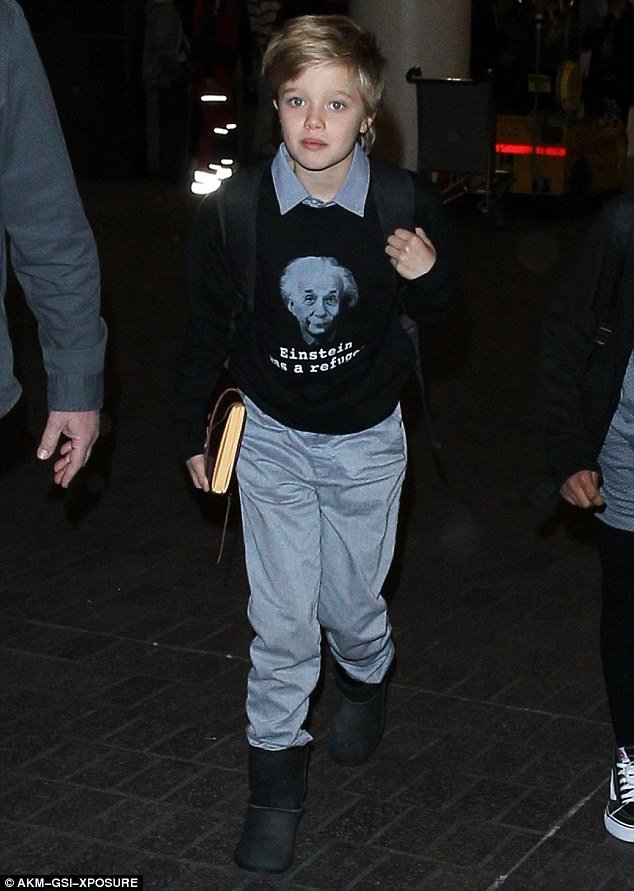 Η κόρη της Αντελίνα Τζολί, Σιλό Πιτ, τη «λέει» σε όλους όσοι δεν θέλουν τους πρόσφυγες [εικόνες] | iefimerida.gr 2