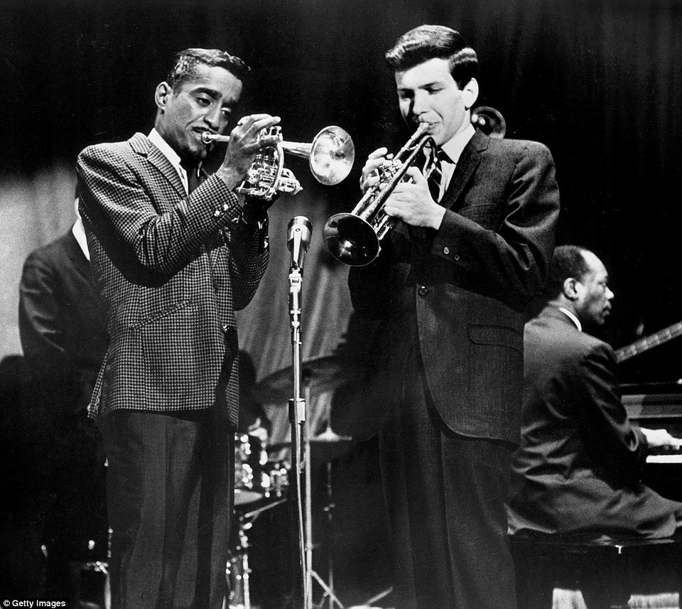 Πέθανε ο γιος του Φρανκ Σινάτρα -Από καρδιακή προσβολή, όπως ο πατέρας του [εικόνες & βίντεο] | iefimerida.gr 4