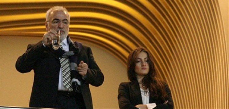 Ο ερωτευμένος Ανδρέας Παπαμιμίκος [εικόνες] | iefimerida.gr 4