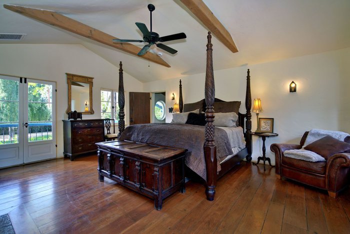 Το χλιδάτο αρχοντικό του Κάρι Γκραντ -Ξύλινα τζάκια και πλακάκια από τερακότα [εικόνες] 			 | iefimerida.gr 3