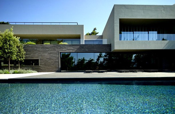 Αυτή είναι η νέα μίνιμαλ βίλα των 1.000 τ.μ. της Μενεγάκη -Μετακομίζει με τον Ματέο στο Καστρί [εικόνες] | iefimerida.gr 6