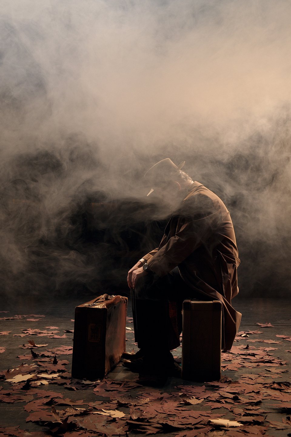 Ο θάνατος του εμποράκου - Δουλεύει μια ζωή ολόκληρη και ξαφνικά κρίνεται ανεπαρκής [εικόνες] | iefimerida.gr 0