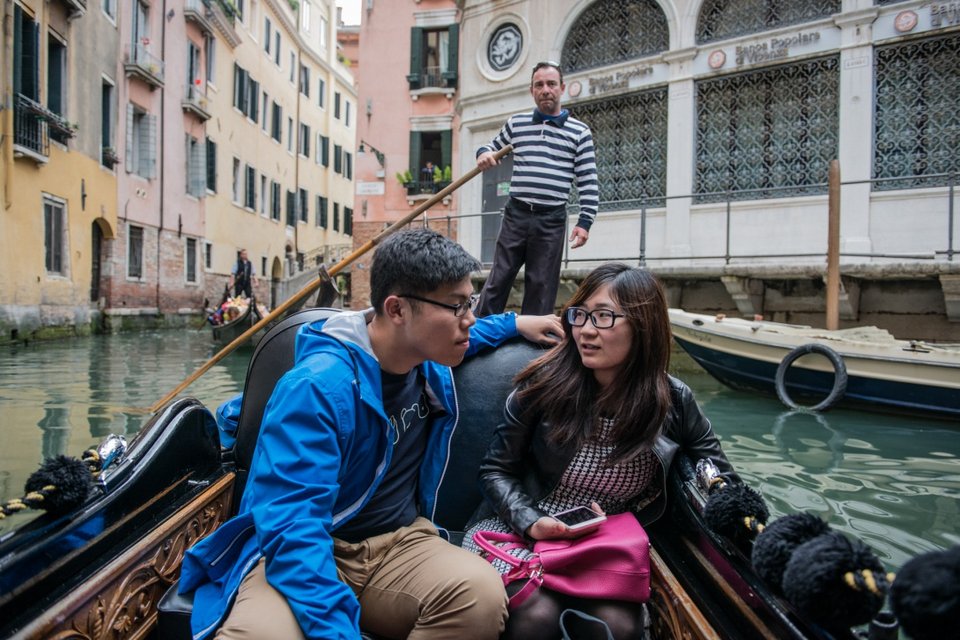 Κινέζοι τουρίστες: Το πιο αστείο και περίεργο είδος επισκεπτών [εικόνες] | iefimerida.gr 8