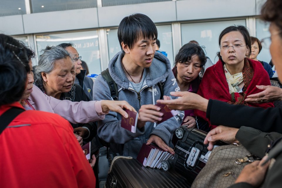 Κινέζοι τουρίστες: Το πιο αστείο και περίεργο είδος επισκεπτών [εικόνες] | iefimerida.gr 9