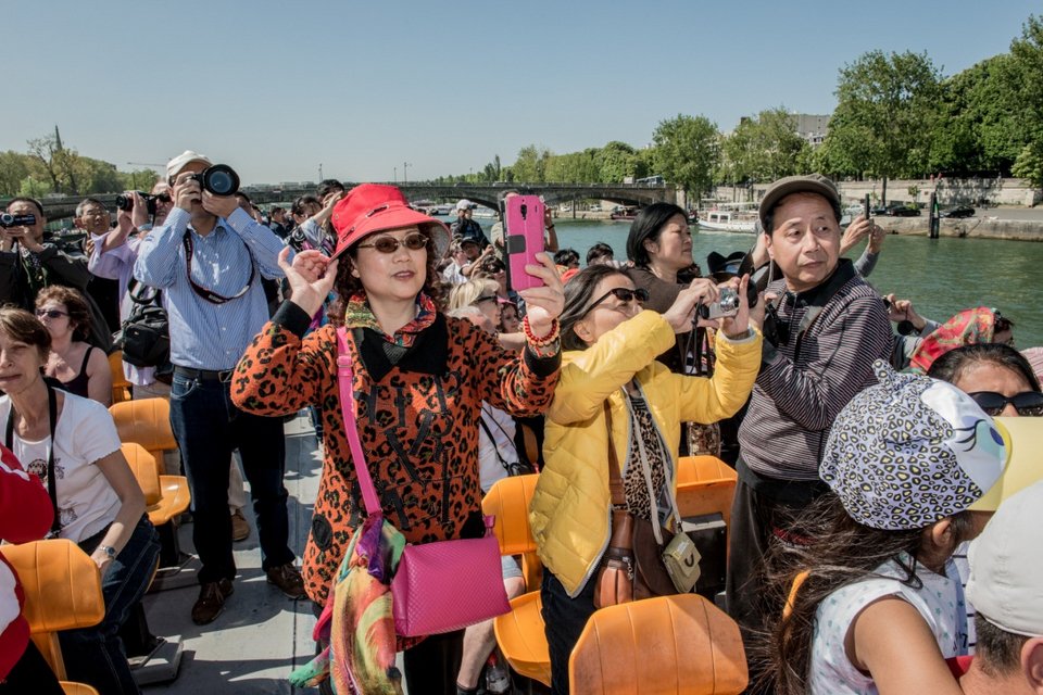 Κινέζοι τουρίστες: Το πιο αστείο και περίεργο είδος επισκεπτών [εικόνες] | iefimerida.gr 1