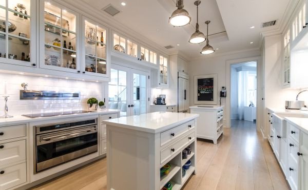 Στο σφυρί το «παλάτι» της Σελίν Ντιόν -Εριξε την τιμή γιατί κανένας δεν το αγόραζε [εικόνες] | iefimerida.gr 4