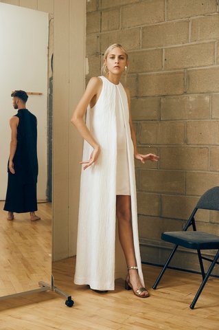 Η φετινή μόδα στα νυφικά -Χωρίς όγκο,λίγο boho, διαφορετικά από τα συνηθισμένα [εικόνες] | iefimerida.gr 14