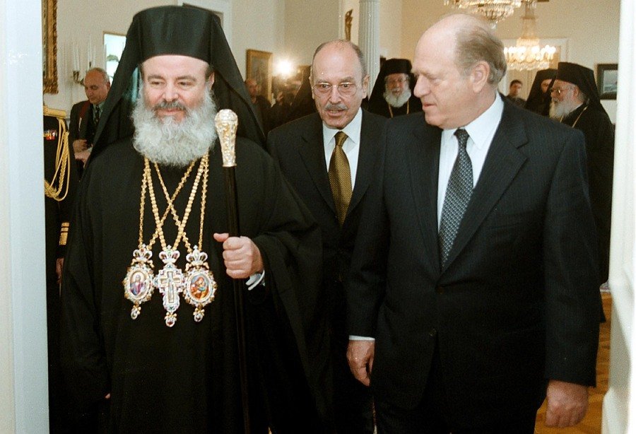 Πέθανε ο πρώην υπουργός του ΠΑΣΟΚ Γεράσιμος Αρσένης - Η διαδρομή του [εικόνες] | iefimerida.gr 6