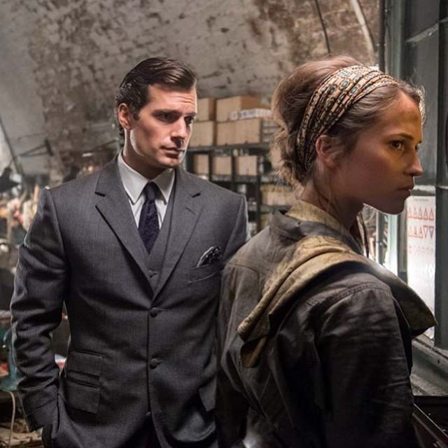 Ο ράφτης του Τζέιμς Μποντ στο MAH JONG στο Κολωνάκι-Θα ράψει sur mesure τους Αθηναίους [εικόνες] | iefimerida.gr 2