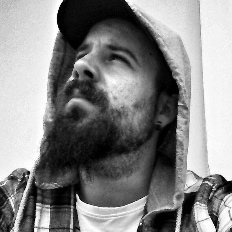 Αυτός είναι ο μικρότερος αδελφός του Σάκη Ρουβά -Τραγουδάει και αυτός [εικόνες] | iefimerida.gr 2