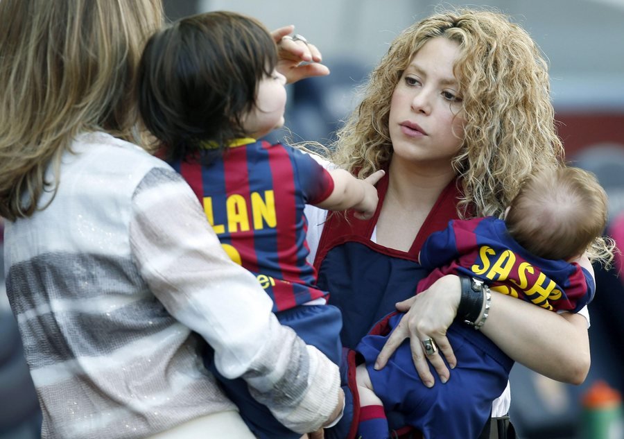 Εγκυος στο τρίτο παιδί η Σακίρα; [εικόνες] | iefimerida.gr 4