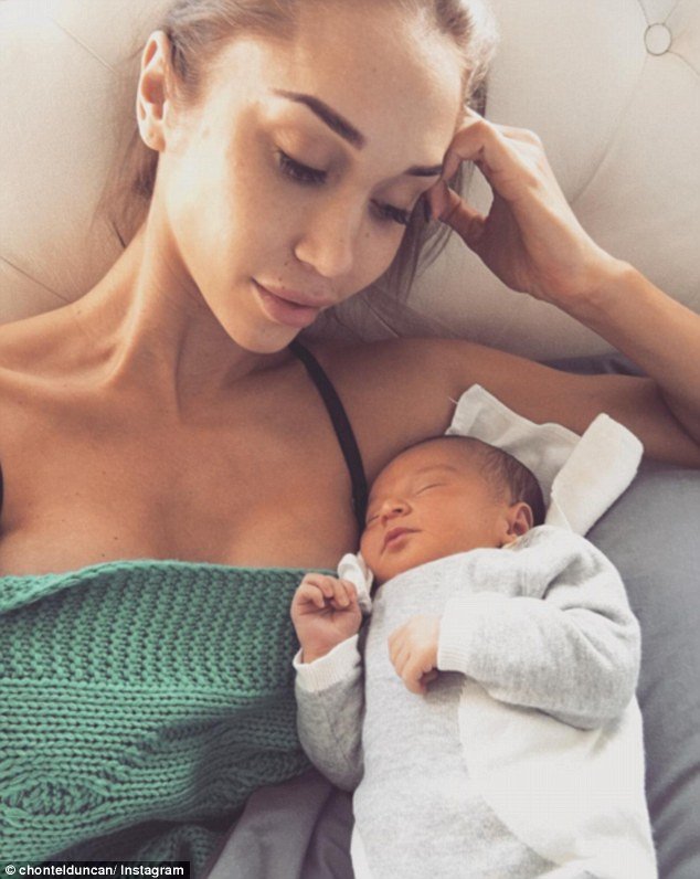 Η έγκυος με τους κοιλιακούς, 5 ημέρες μετά τη γέννα [εικόνες] | iefimerida.gr 2