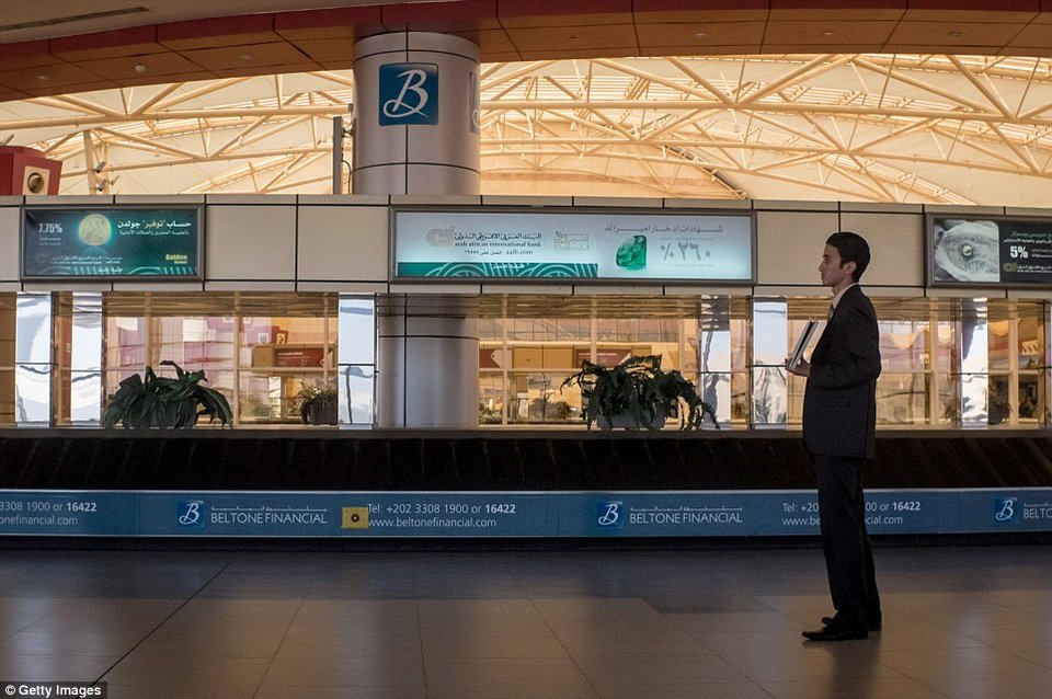 Πόλη-φάντασμα το Σαρμ ελ Σέιχ -Αδεια ξενοδοχεία, πισίνες, αγορές [εικόνες] | iefimerida.gr 13