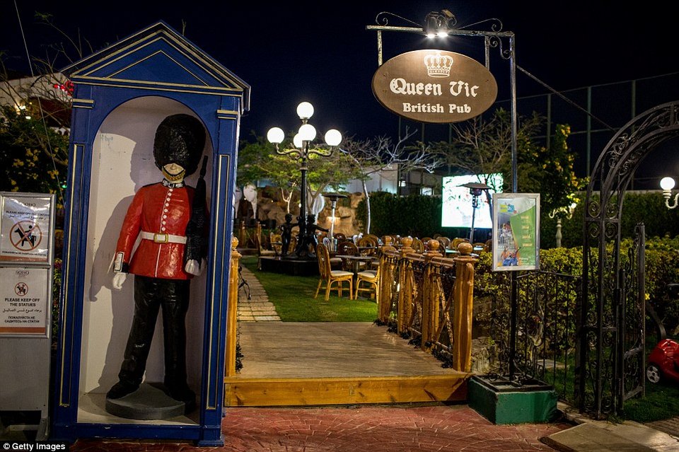 Πόλη-φάντασμα το Σαρμ ελ Σέιχ -Αδεια ξενοδοχεία, πισίνες, αγορές [εικόνες] | iefimerida.gr 11