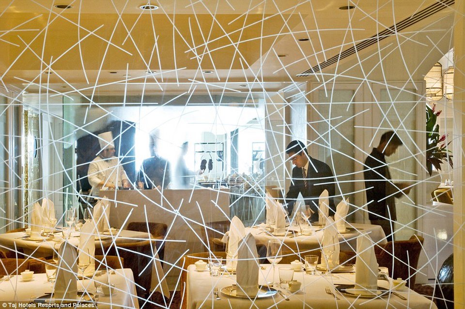 Το μυθικό ξενοδοχείο της Ινδίας όπου θα μείνουν Ουίλιαμ και Κέιτ -Τόπος τρομοκρατικού χτυπήματος [εικόνες] | iefimerida.gr 9