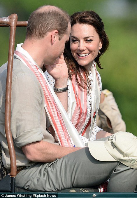 Ινδία, 24 χρόνια πριν -Οταν η Νταϊάνα είχε ξεφτιλίσει τον Κάρολο δημοσίως [εικόνες] | iefimerida.gr 5