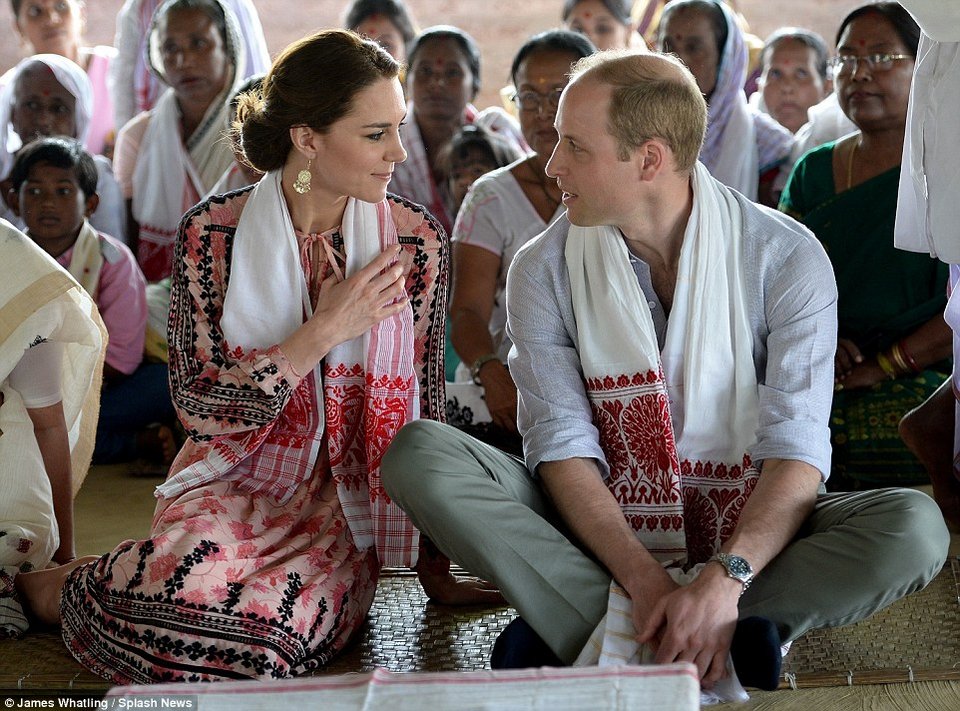 Ινδία, 24 χρόνια πριν -Οταν η Νταϊάνα είχε ξεφτιλίσει τον Κάρολο δημοσίως [εικόνες] | iefimerida.gr 6