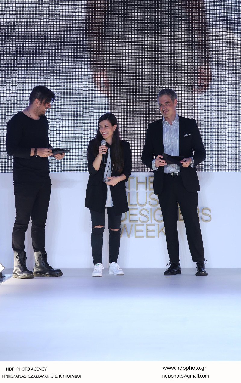 Ο Αρης Σπηλιωτόπουλος ανέβηκε στην πασαρέλα! Η μοδάτη εμφάνιση [εικόνες] | iefimerida.gr 6