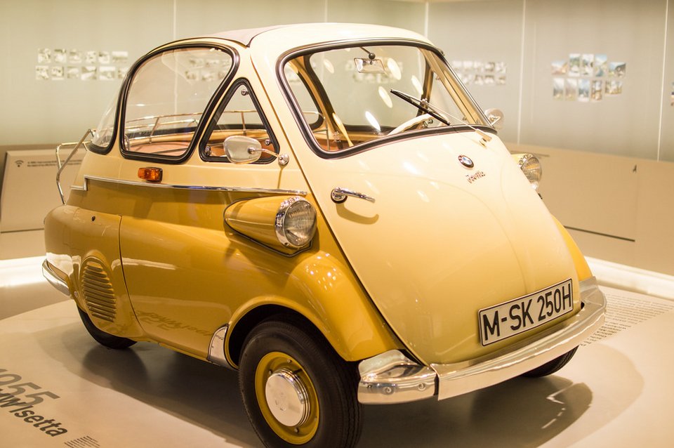 Χρόνια Πολλά BMW -100 χρόνια ιστορίας στον χώρο της αυτοκίνησης [εικόνες] | iefimerida.gr 20